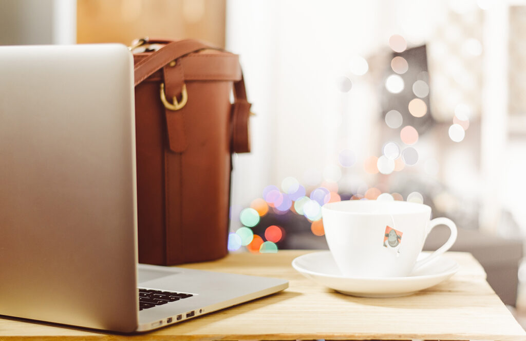 If you’re doing a side job from home, this is it! 4 easy-to-earn side jobs from home!