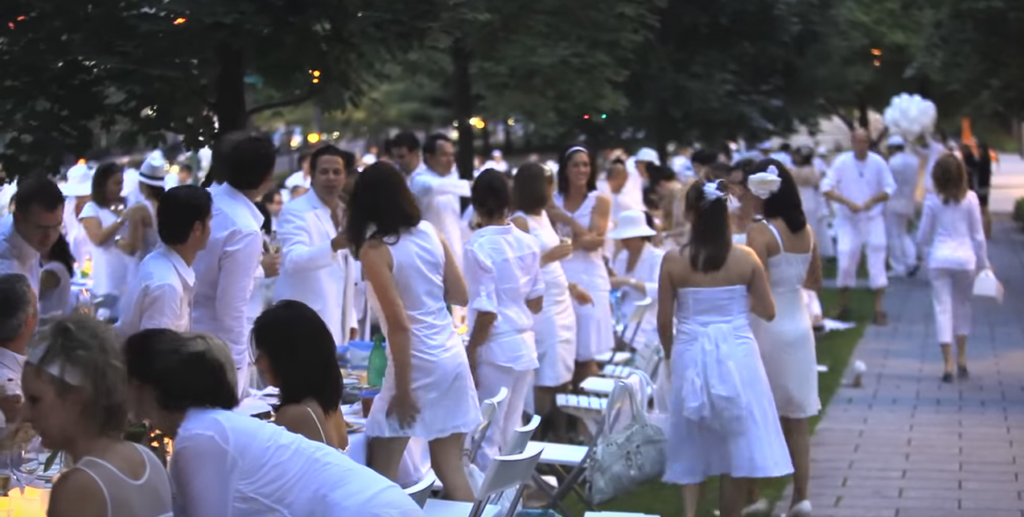Do you know &lsquo;D&icirc;ner en Blanc&rsquo;, a secret dinner all in white?