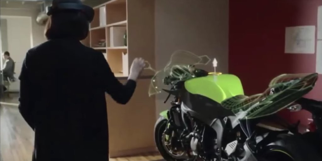 Evolution of spatial recognition with HoloLens. Towards technological innovation beyond VR.